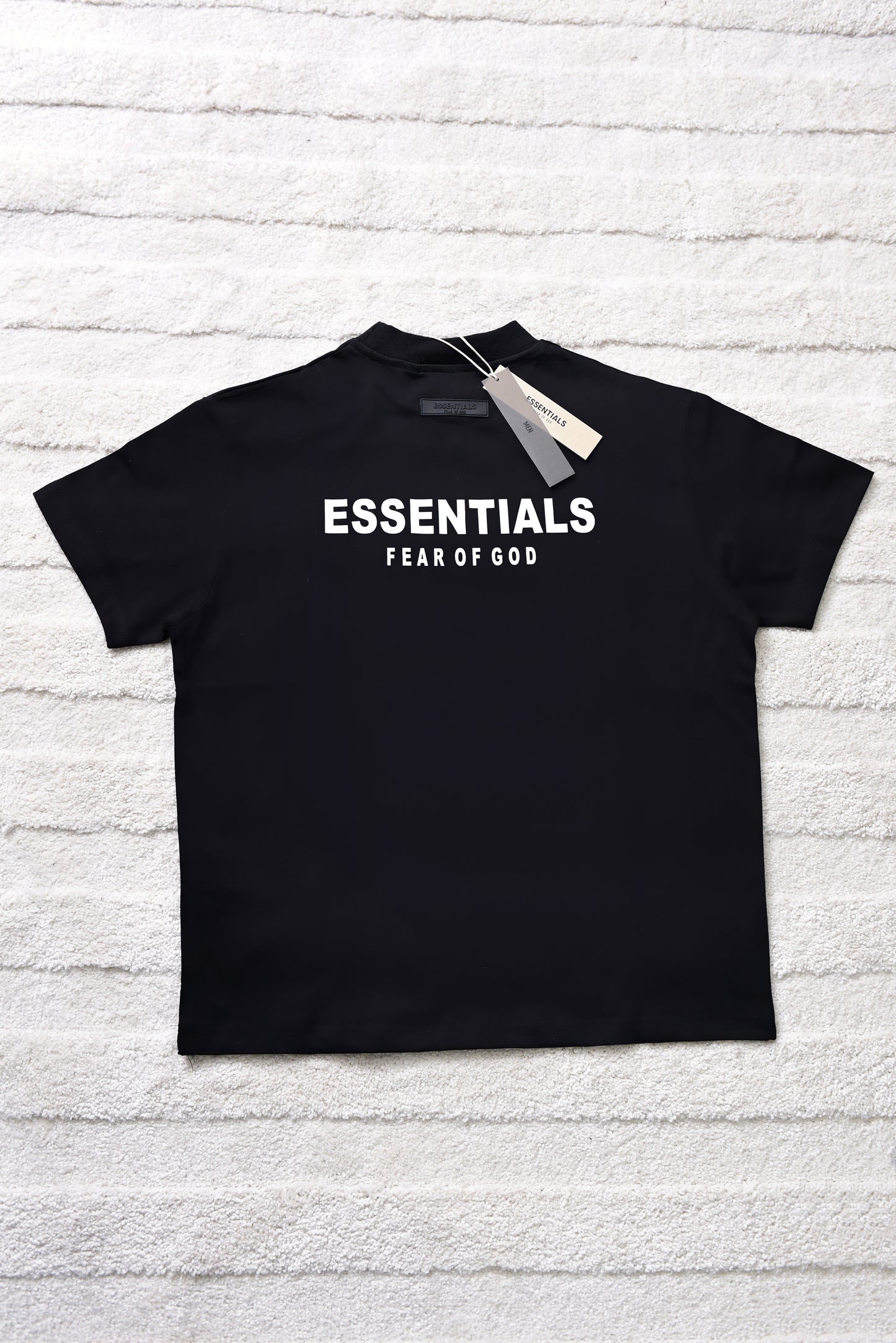 ESSENTIALS T SHIRT